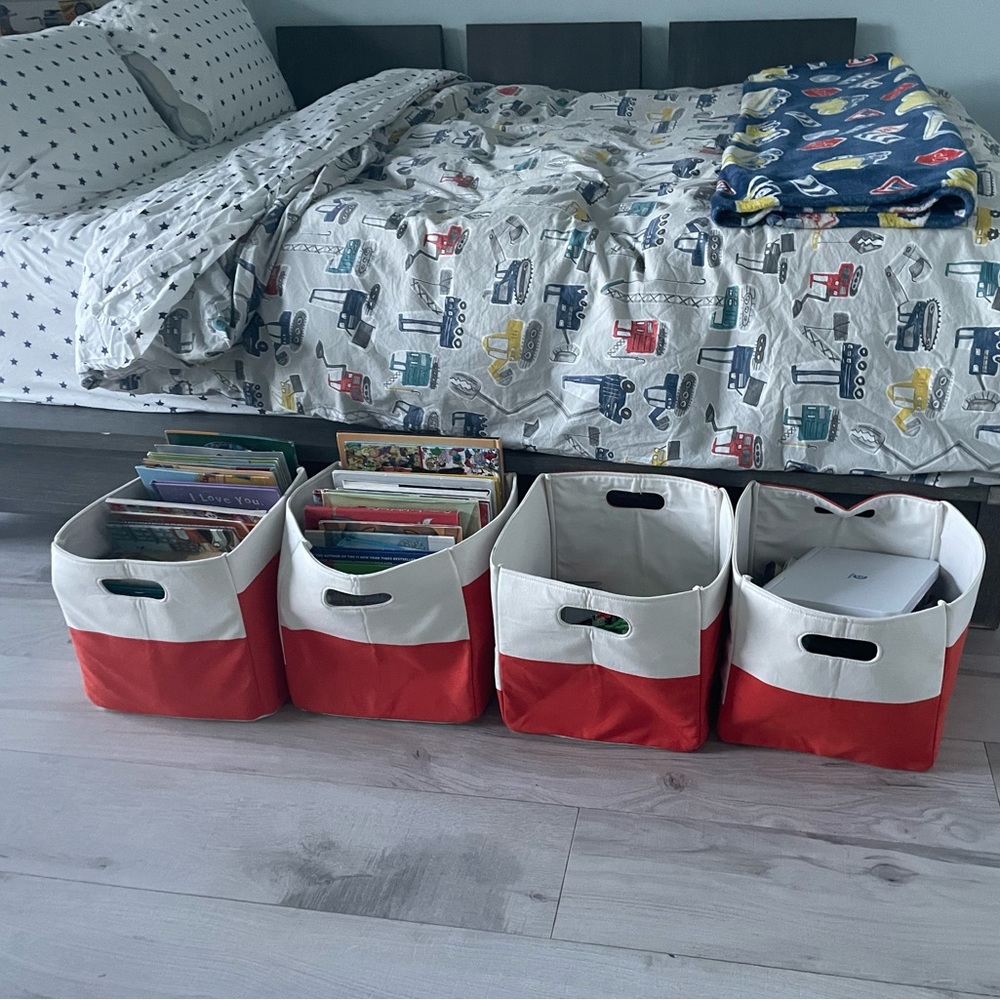 Children’s construction theme bedding & decor bundle